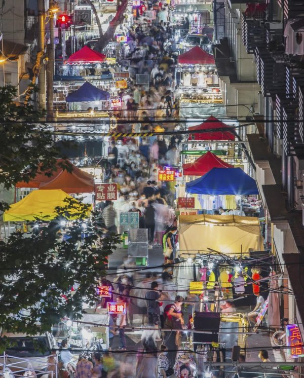 擒牛宝配资 假期吃遍浙江的“夜市江湖”，开启味蕾狂欢之旅！