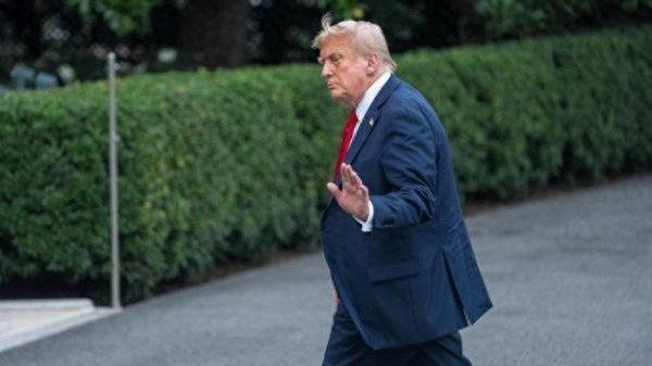 云天华成 美对俄摊牌仅给50天 专家解读 关税威胁加剧紧张局势